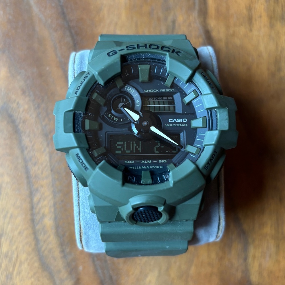 G-Shock GA700UC